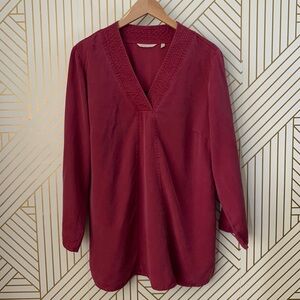 Soft Surroundings Maelle Tunic Roll tab sleeves V neck tencel Berry pleated L